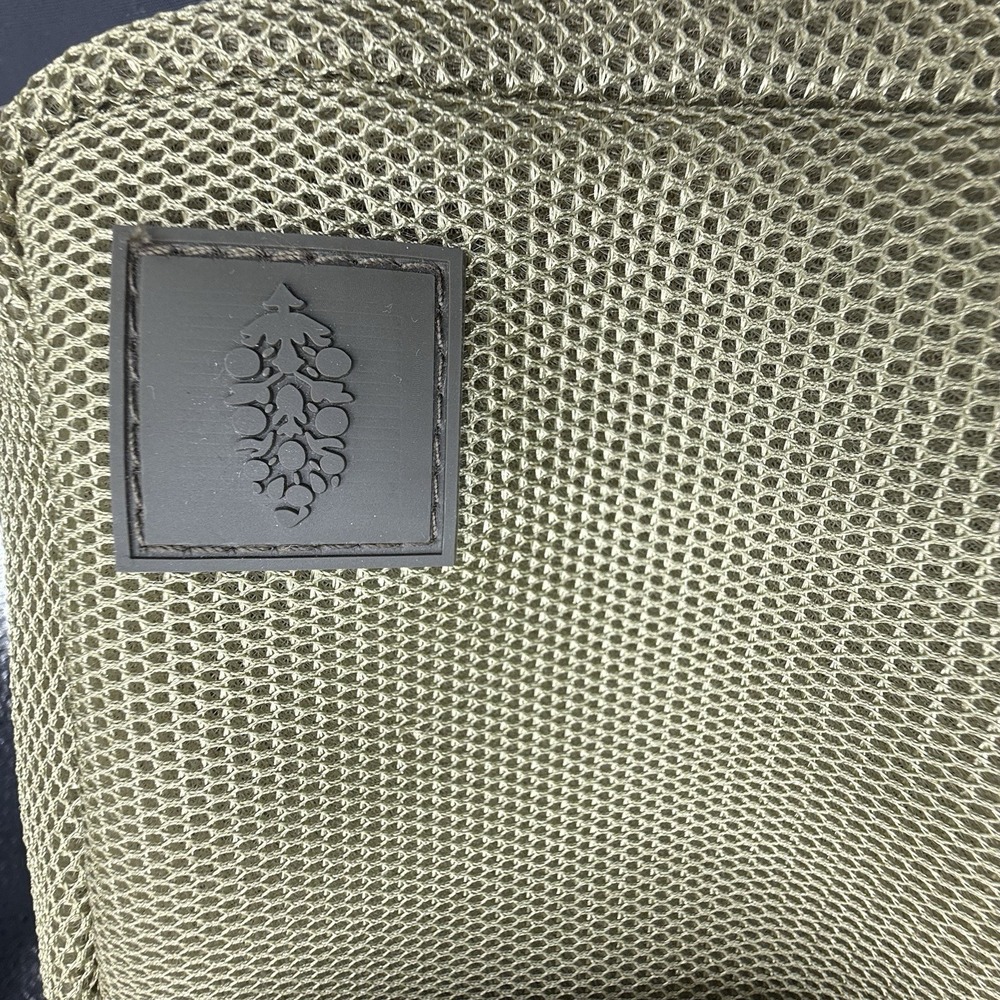 Free People FP Movement -‎ Courtside Cargo Sling Bag NEW! - Picture 4 of 6